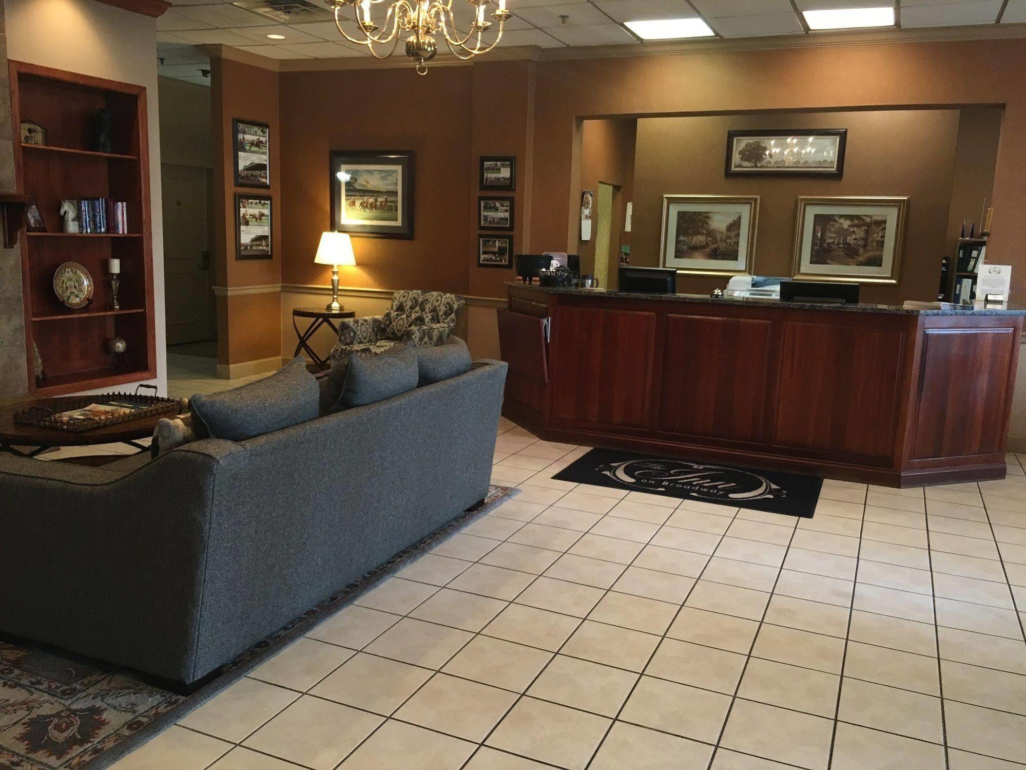 Inn On Broadway Downtown/Keeneland/Medical Center Lexington Eksteriør billede